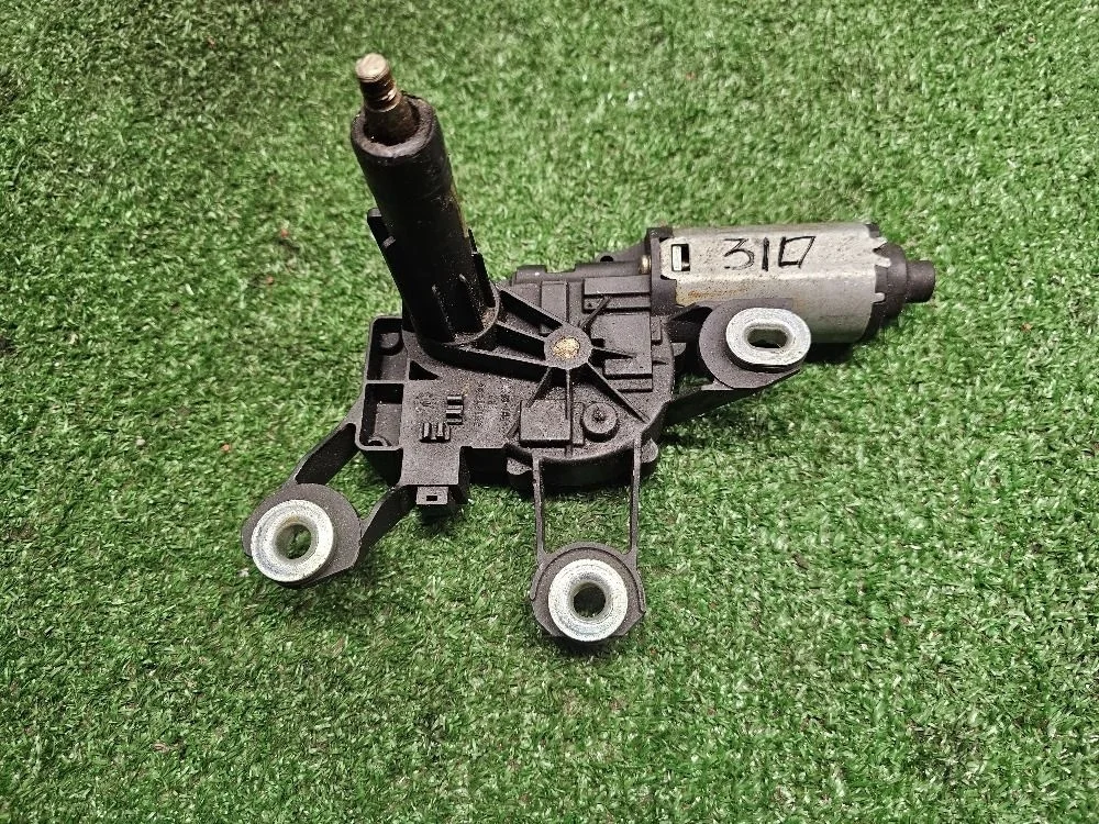 Мотор заднего стеклоочистителя LR Freelander 2