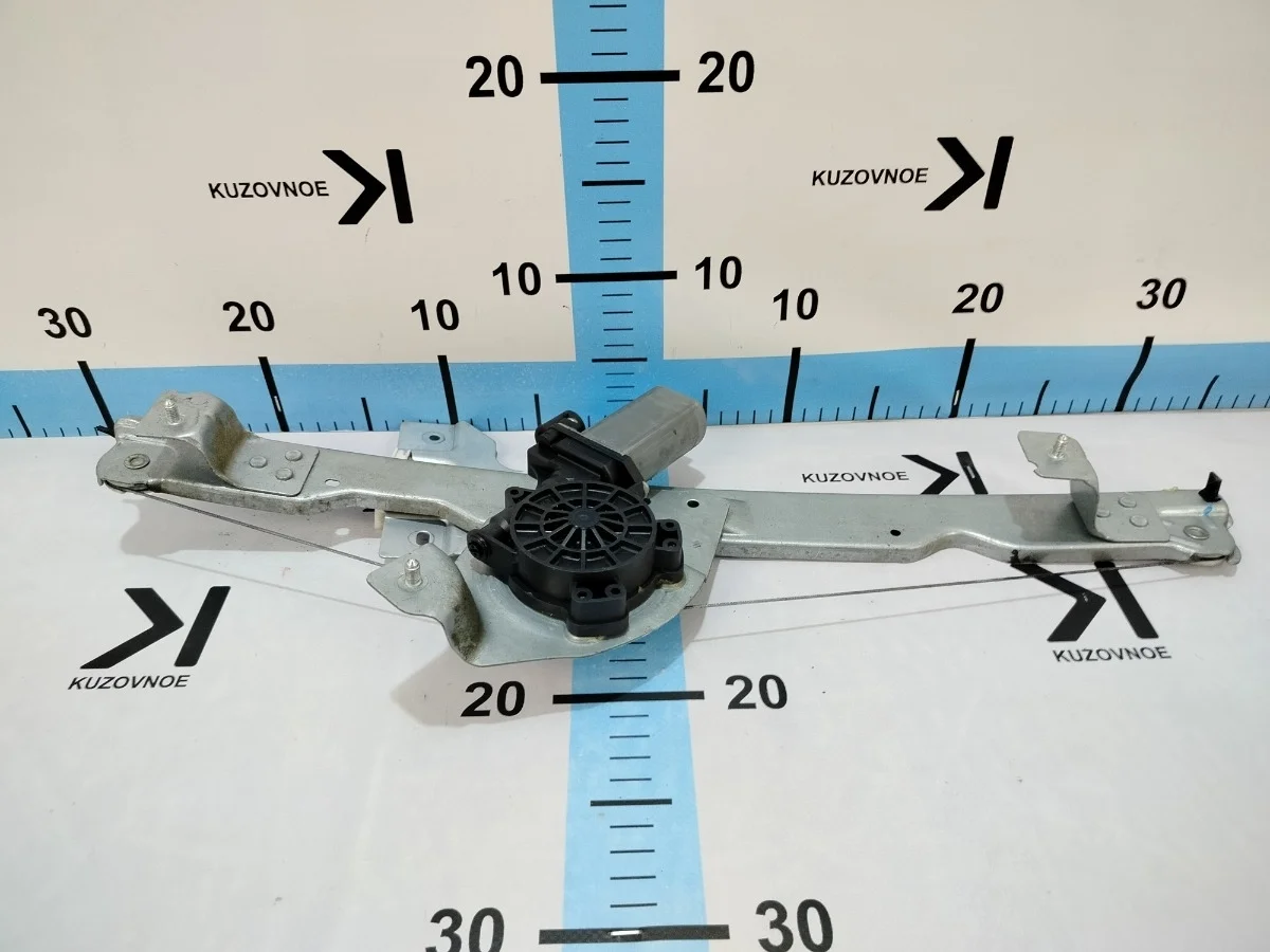 Стеклоподъемник Renault Duster 2015 HSM