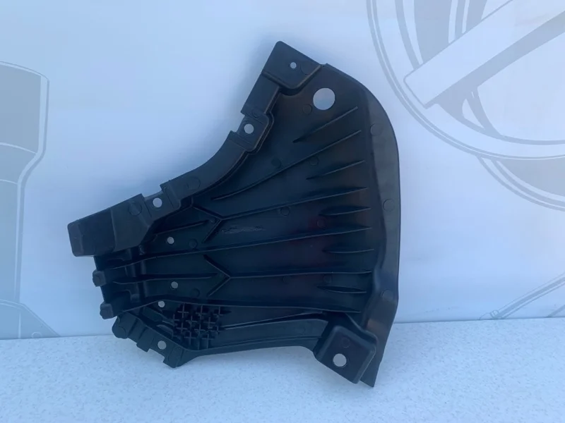 Защита переднего бампера левая Mercedes-benz W213