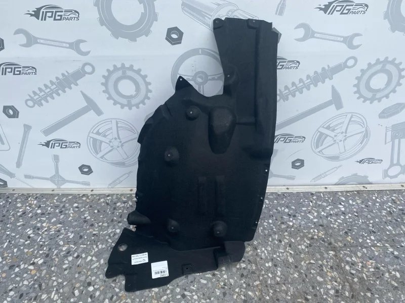 Подкрылок передний правый задняя часть BMW 7 F01