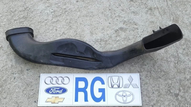 Воздуховод Opel Astra J 2014 GTC