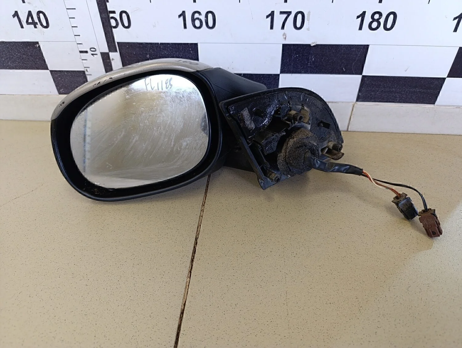 Зеркало левое электрическое C3 2002-2009