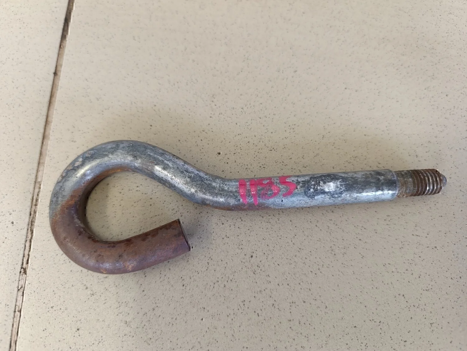 Крюк буксировочный  C3 2002-2009