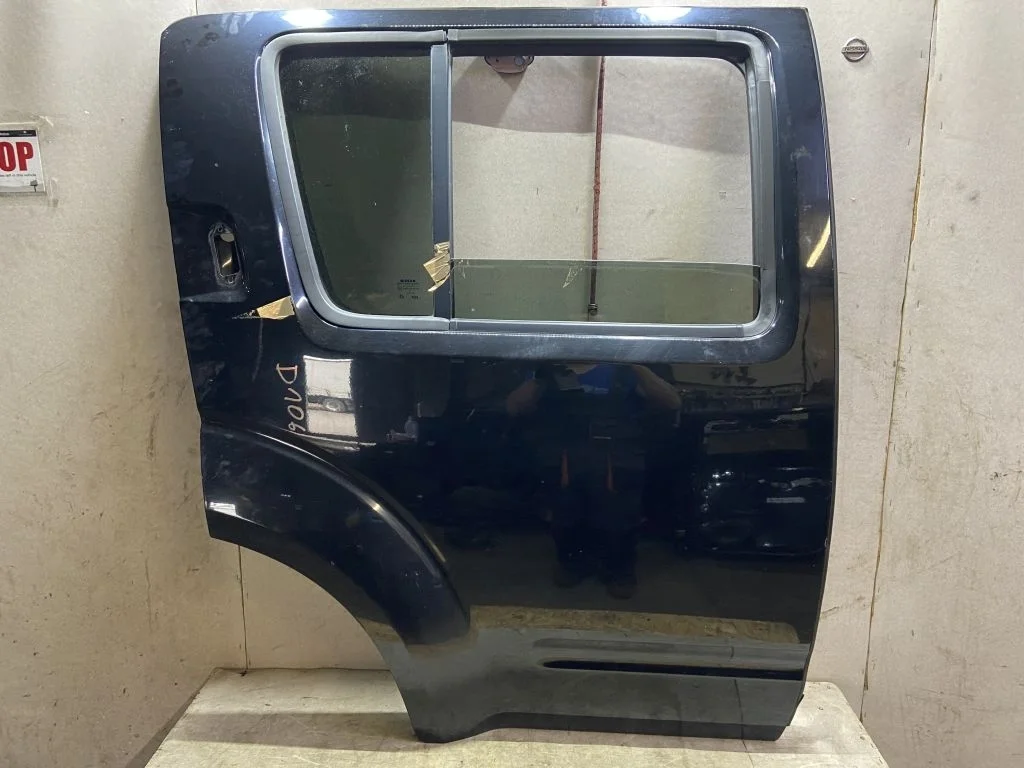 Дверь задняя правая Nissan Pathfinder R51 2010