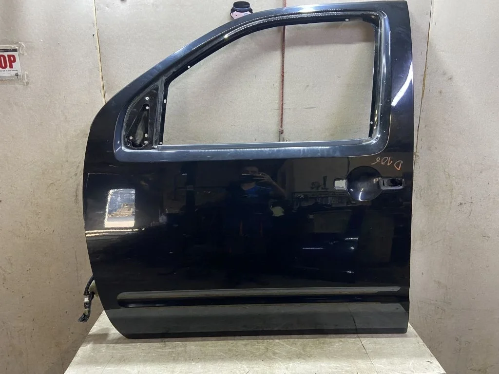 Дверь передняя левая Nissan Pathfinder R51M 2011