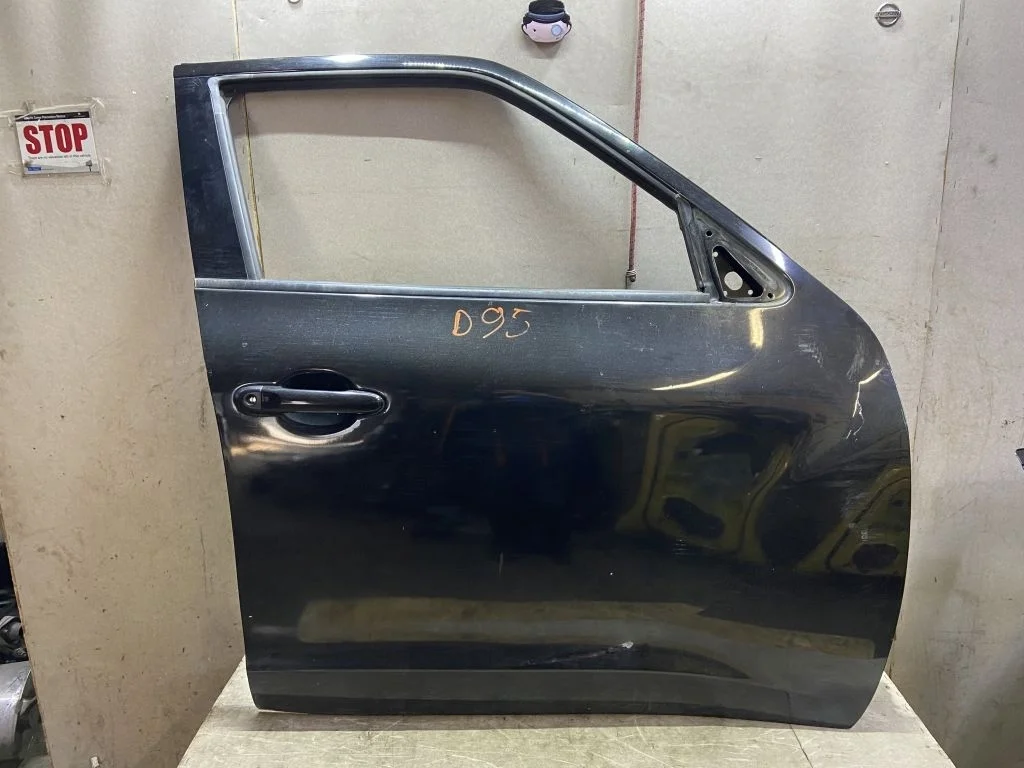 Дверь передняя правая Nissan Juke F15 Жук Ф15 2014