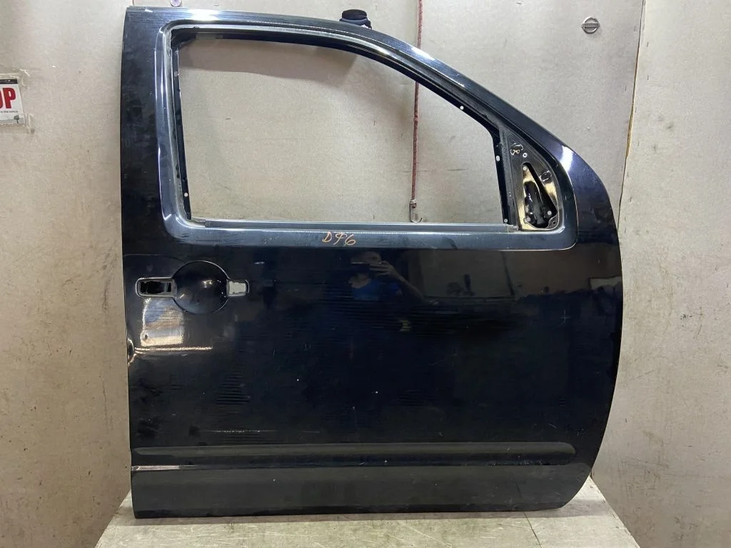 Дверь передняя правая Nissan Pathfinder R51M 2010