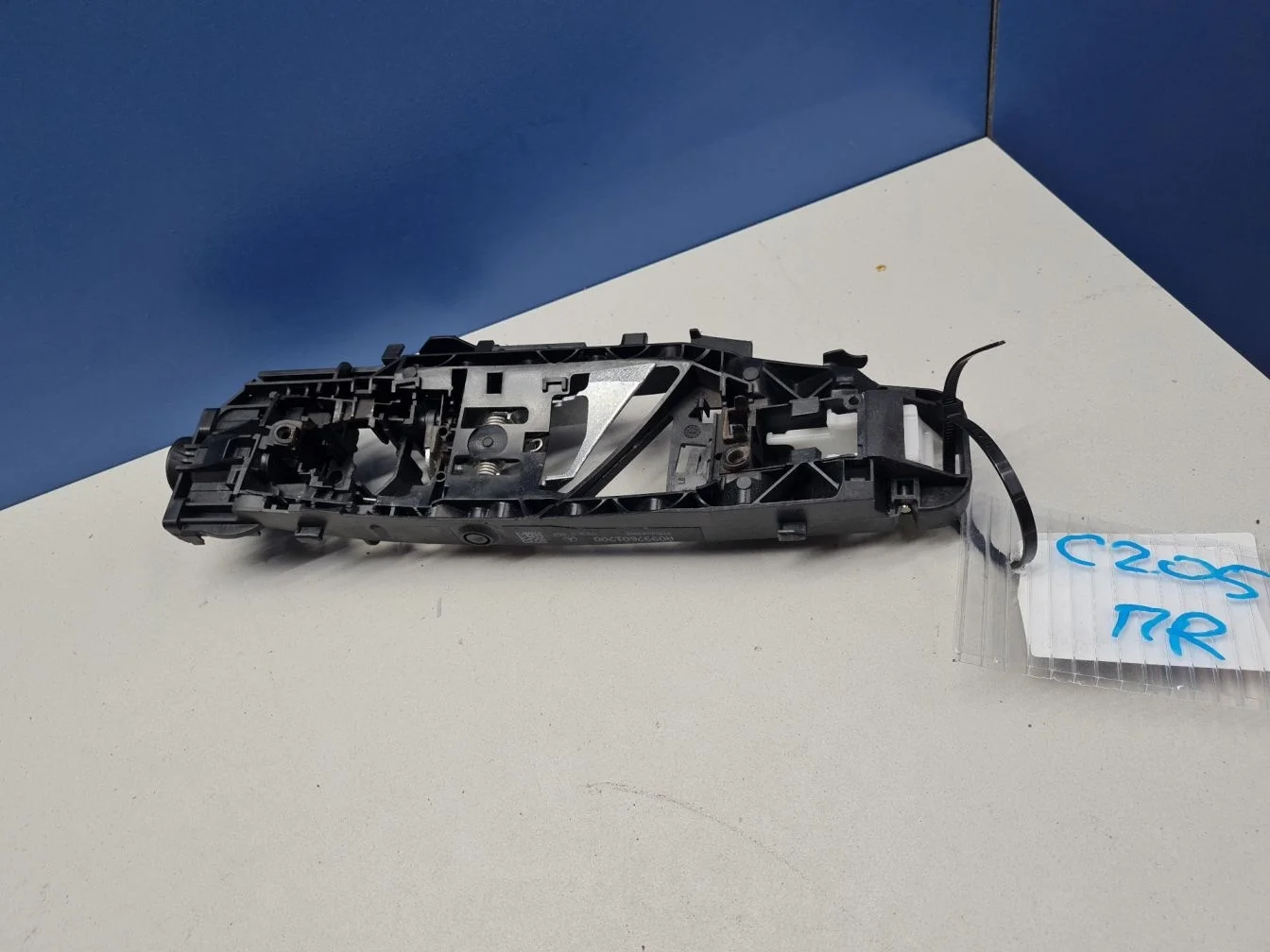 Кронштейн ручки двери левой для Mercedes C-klasse W205 2014-