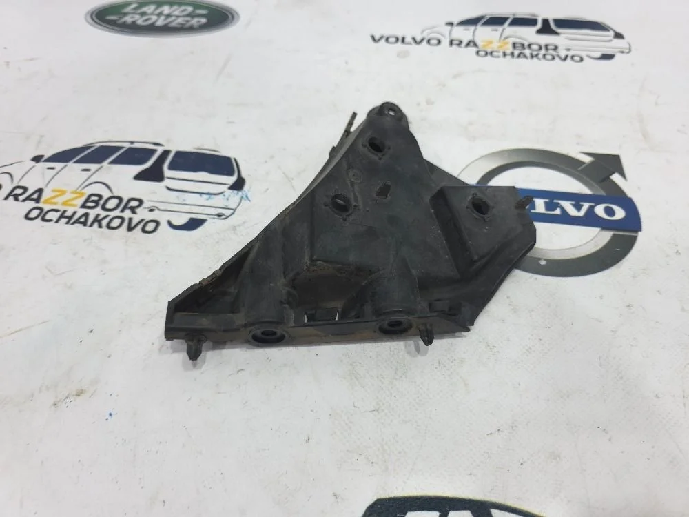 Кронштейн переднего бампера правый Volvo XC60 XC60 I (2008—2013)