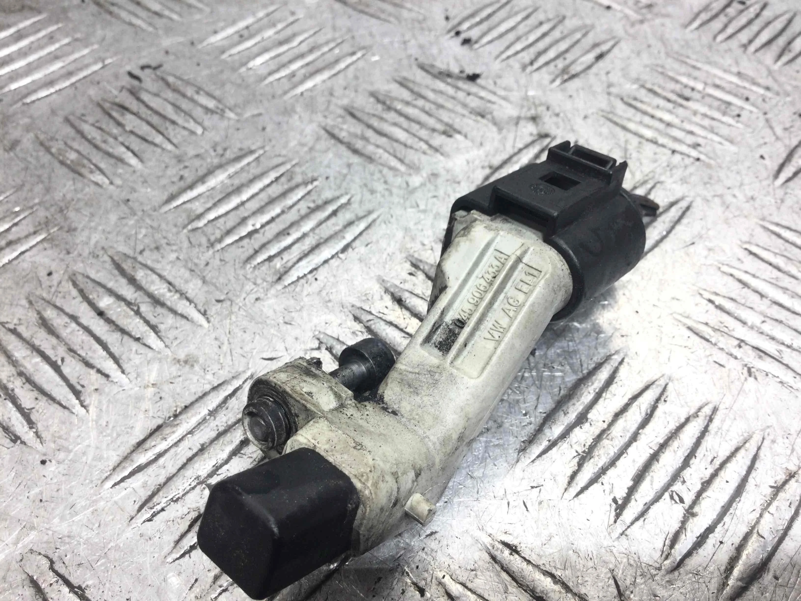 Датчик коленвала Volkswagen EOS 1 поколение 2006 - 2010 дизель 2.0 TDI DSG Кабриолет