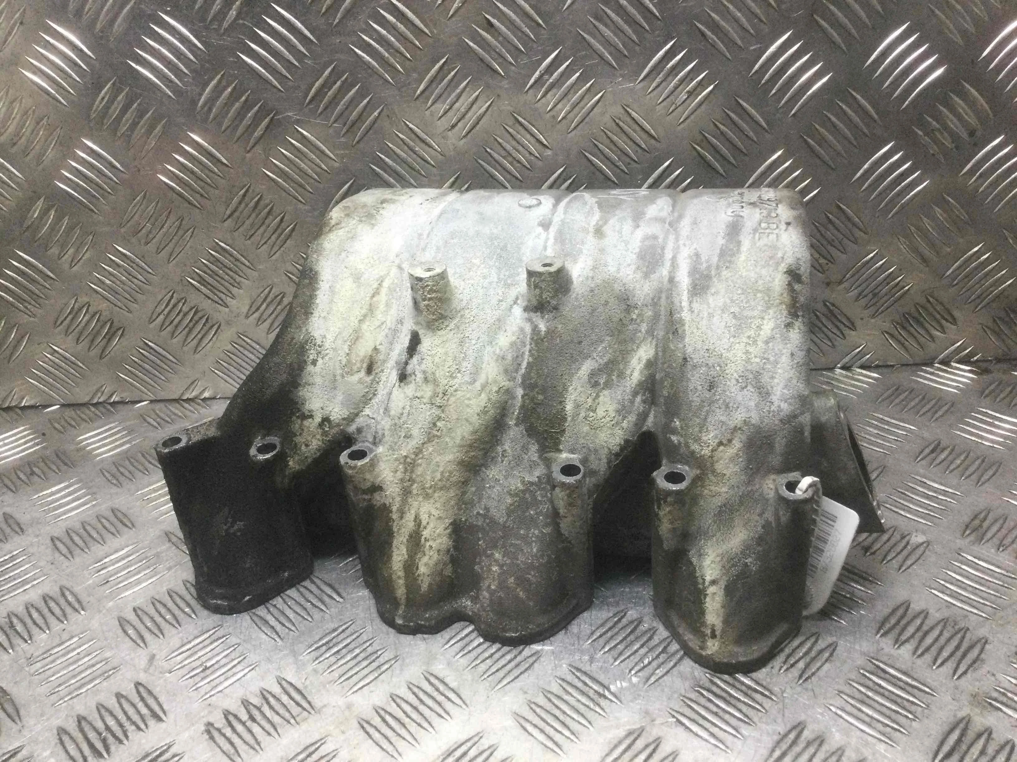 Коллектор впускной Volkswagen Polo 4 поколение (2001-2005) дизель 1.9 TDI Механика Х/б