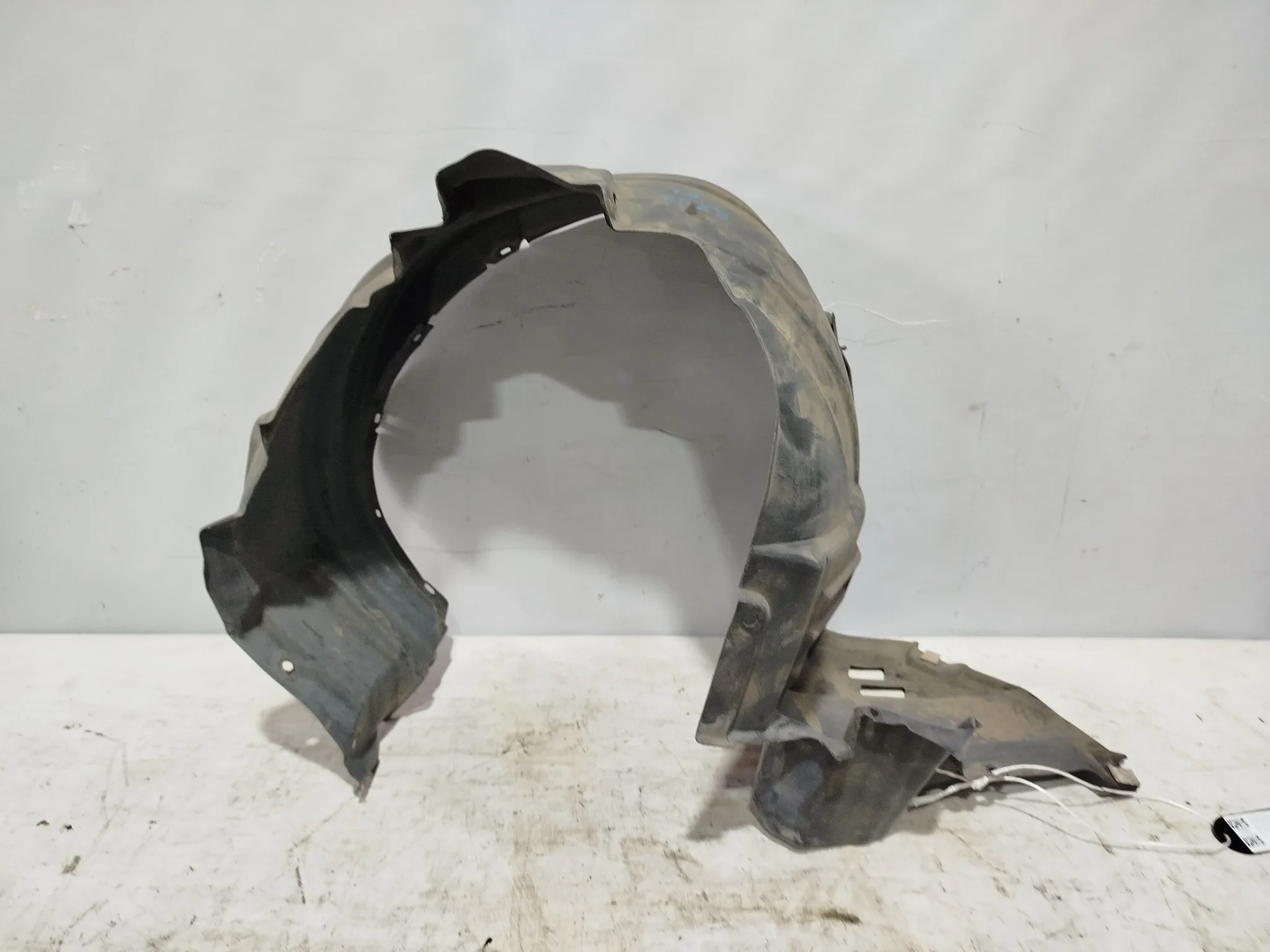 ПОДКРЫЛОК TOYOTA ПЕРЕД ЛЕВО 5387622090