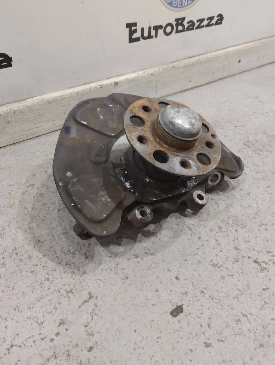 Поворотный кулак правый Меrсedеs W212