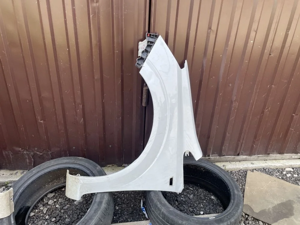 крыло переднее левое opel zafira B