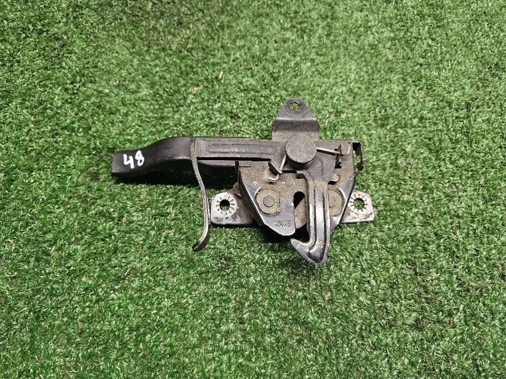 Замок капота Ssang Yong Kyron