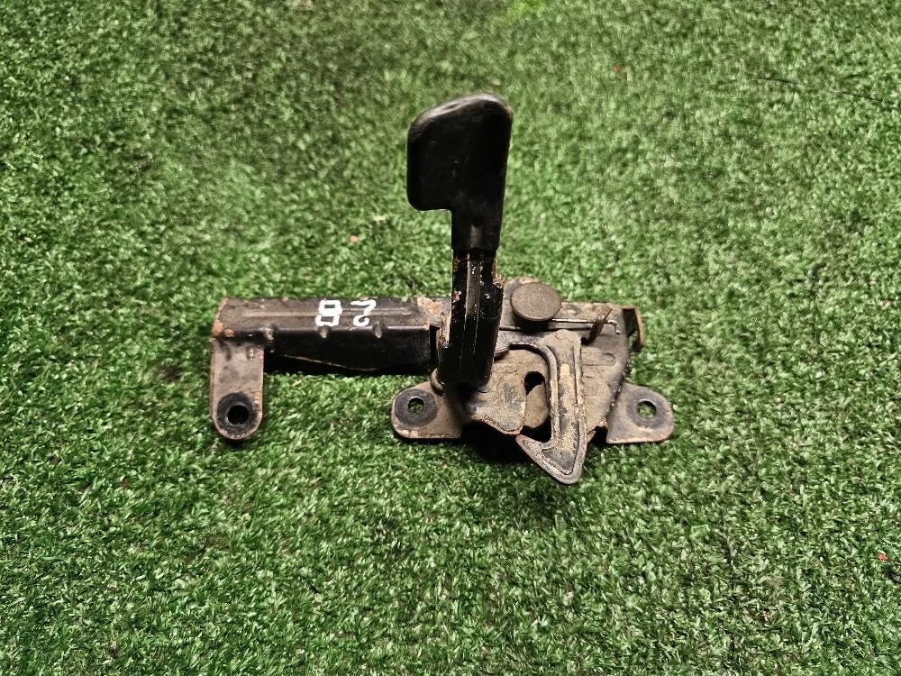 Замок капота Kia Rio 3