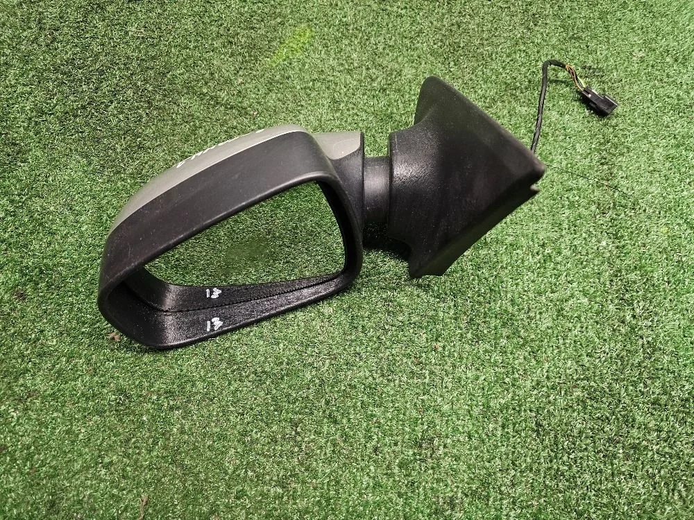 Зеркало левое Renault Logan 2 Электро