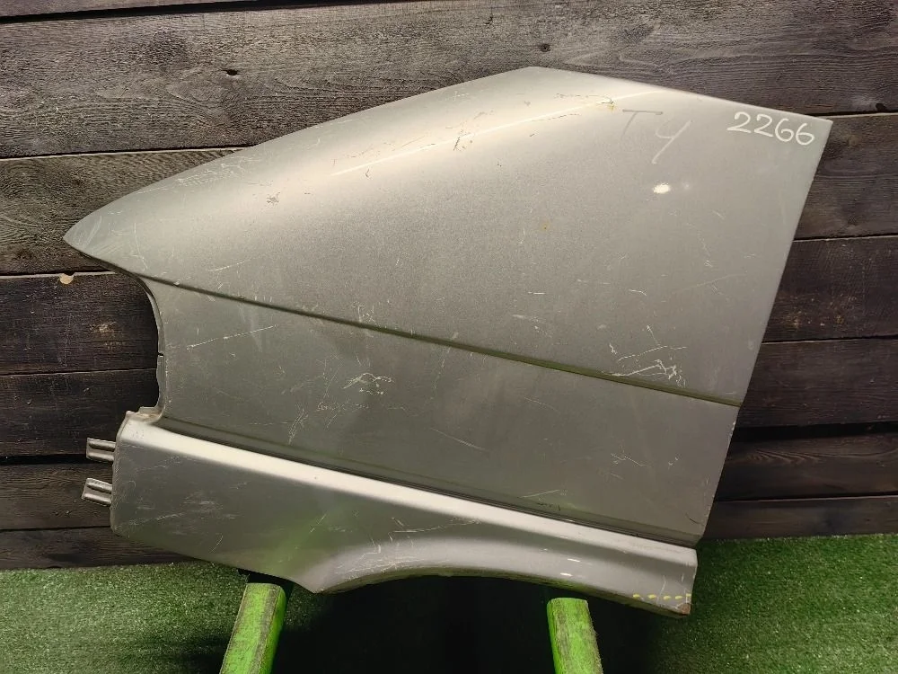 Крыло переднее левое Volkswagen Transporter T4