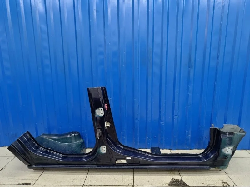 Порог Ford Fusion 2007 1207244 1 1.4 FXJA, правый