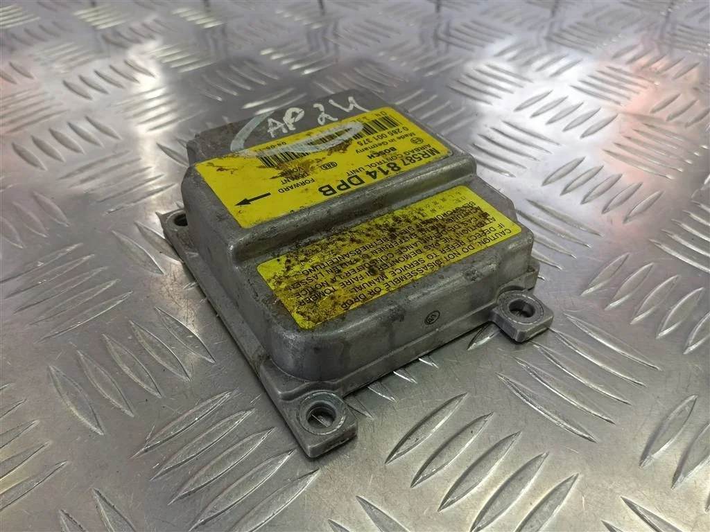 Блок управления SRS (AIR BAG) MITSUBISHI Space St