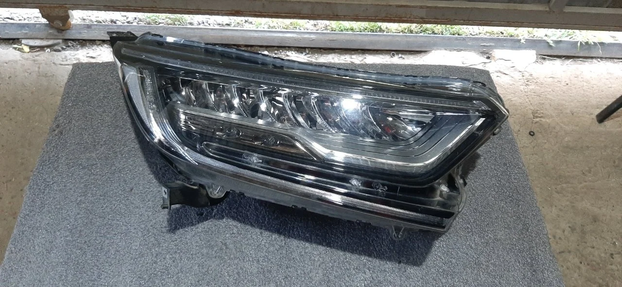 Фара Honda CR-V 5 33100TLAG11, правая