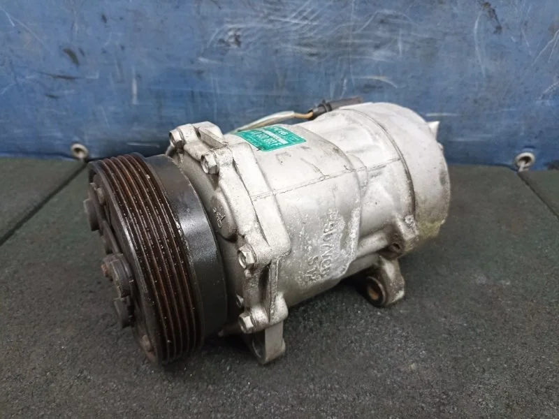 Компрессор кондиционера Volkswagen Golf 4 2006 1J0820803F 1.6 AKL