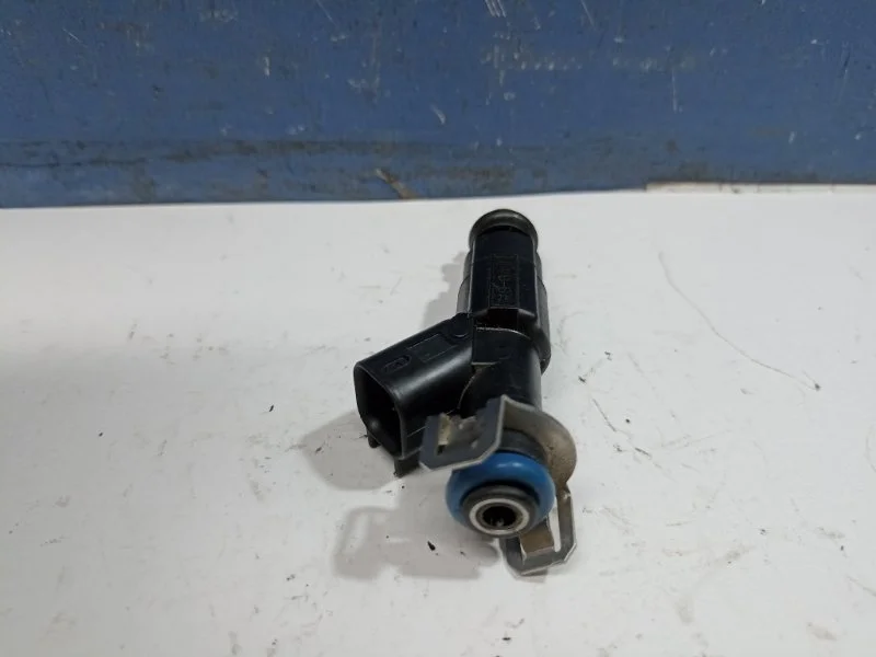 Форсунка топливная Ford Focus 2 2008 1149958 1.8 QQDB