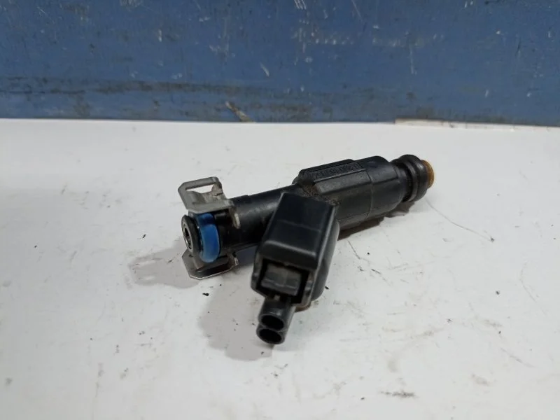 Форсунка топливная Ford Focus 2 2008 1149958 1.8 QQDB