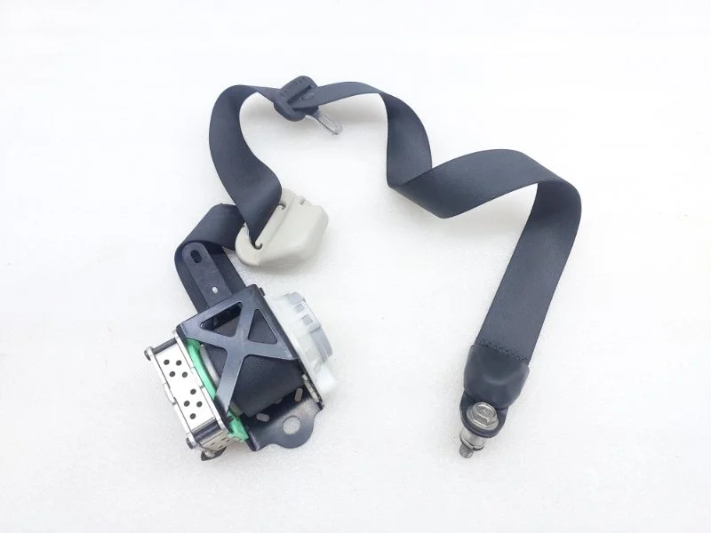 Ремень безопасности Mitsubishi Pajero 2017 V93W