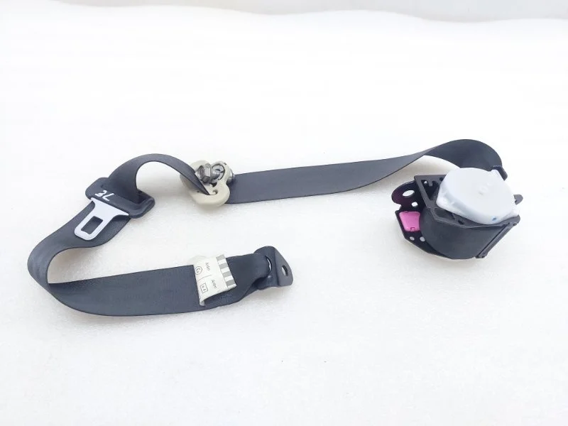 Ремень безопасности Mitsubishi Pajero 2017 V93W