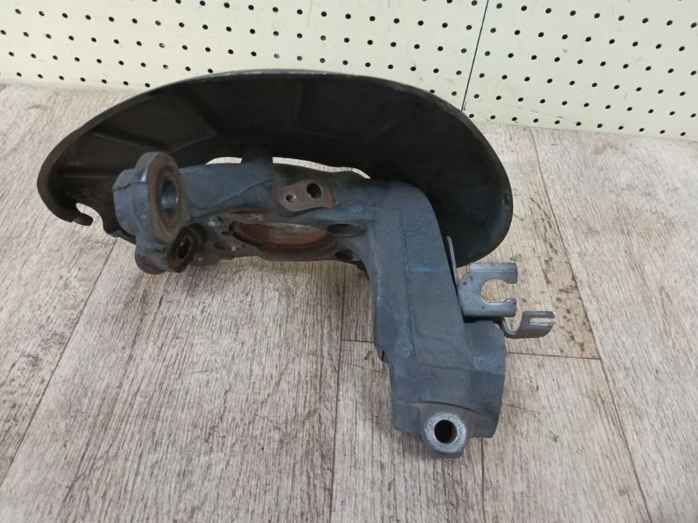 Кулак поворотный передний Volkswagen Jetta VI рестайлинг (2014—2019) Jetta VI рестайлинг (2014—2019) B7