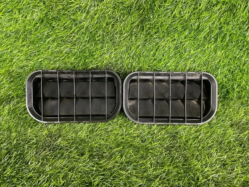 Решетка вентиляционная Porsche Cayenne 2012 4A0819181 958 M5502