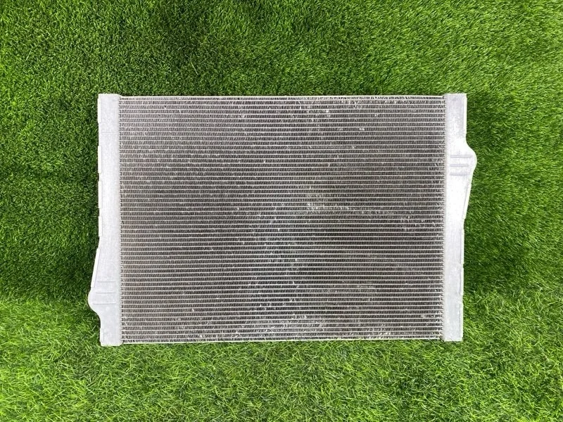 Радиатор охлаждения двигателя BMW X3 2010 17113415693 E83 N52B25A