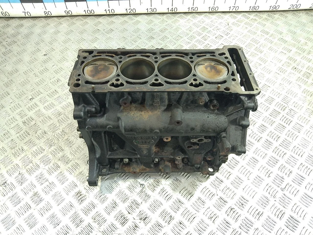 [Б/У] Двигатель CDAA CDAB 1,8 - Низ двигателя. 06H103011AN Блок + 06H105021K коленвал + 06J198401F шатуны + 06H107065DL поршени [ХОРОШЕЕ] [Код: 00585746 ]