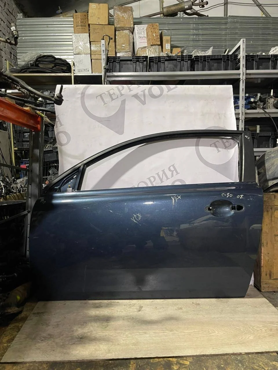 Дверь передняя левая