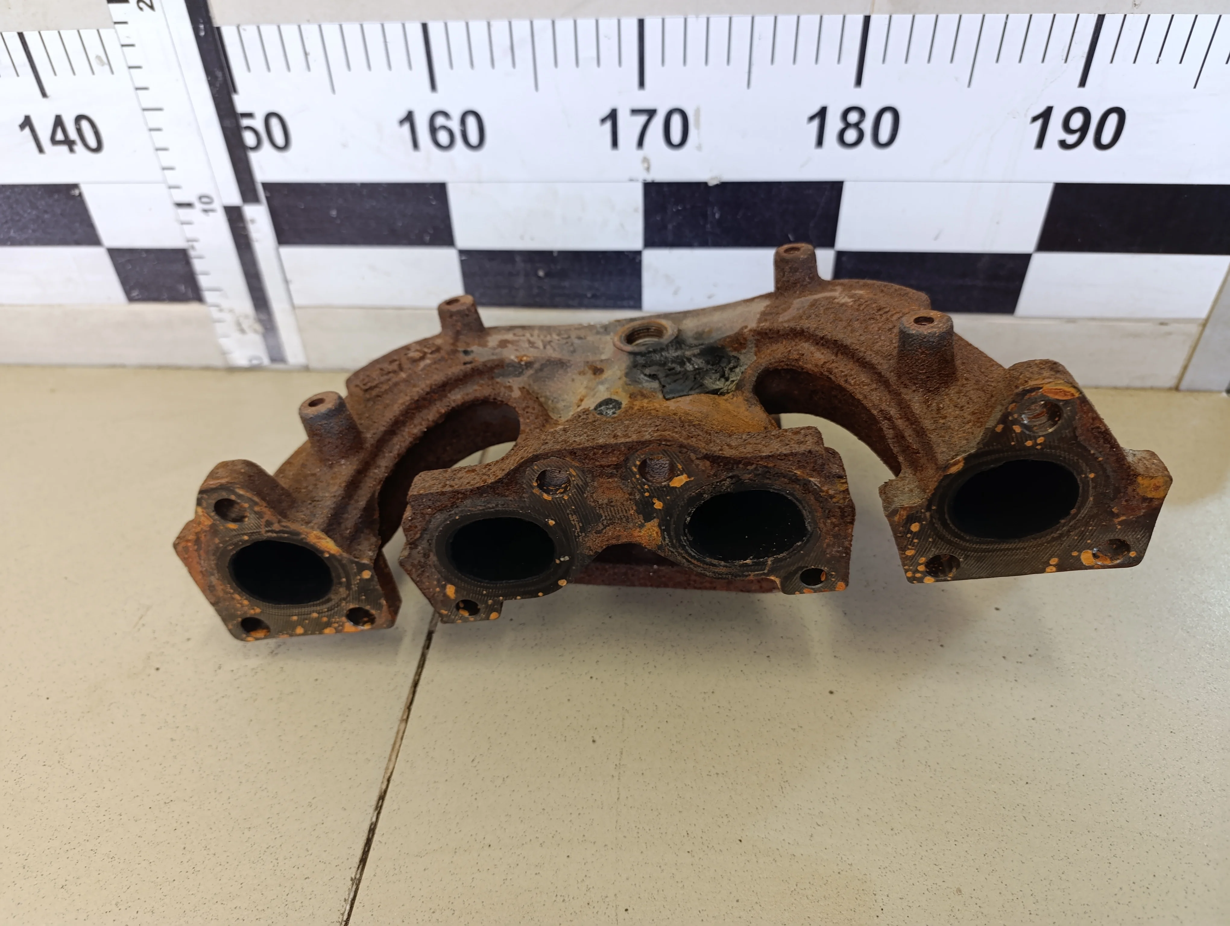 Коллектор выпускной C4 2005-2011