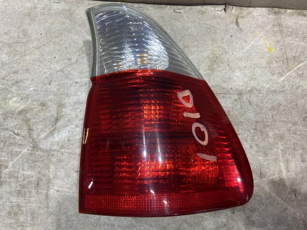 Фонарь задний правый BMW E53 рестайлинг