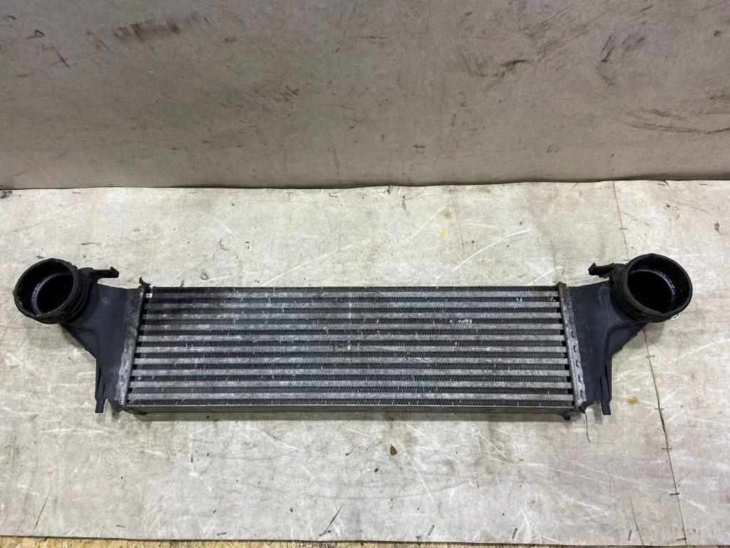 Интеркулер BMW X5 E53 M57 3.0D 2004