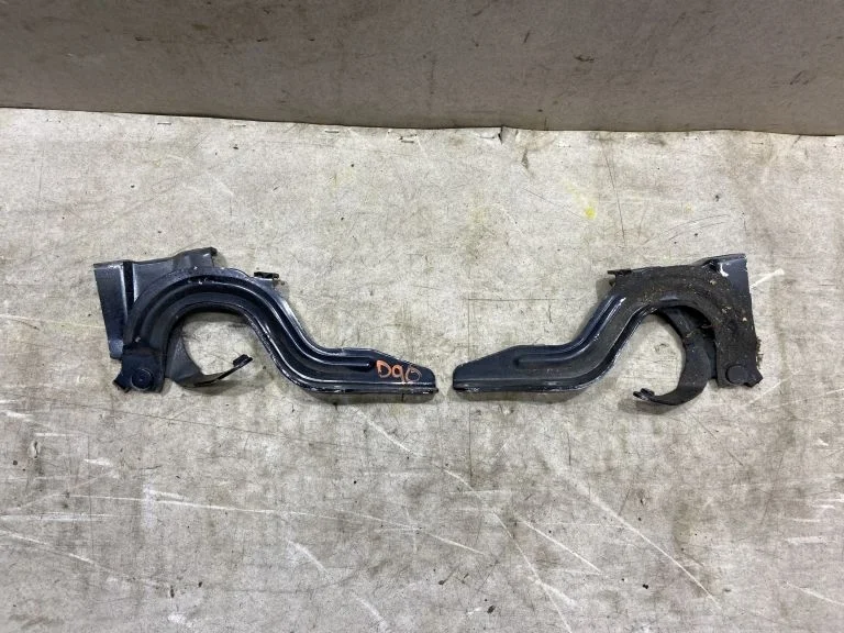 Петля капота Nissan X-Trail T32 Ниссан Т32