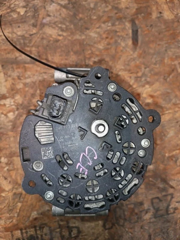 Генератор Audi A6 c6