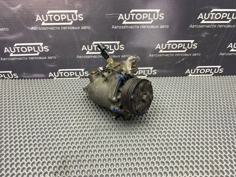 Компрессор кондиционера Mitsubishi Colt 6 MN164472 4A90