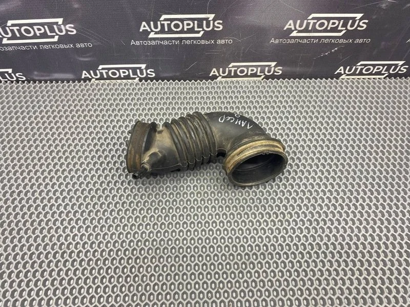 Патрубок воздушного фильтра Mitsubishi Lancer 2007 MR993311 СЕДАН 4G13