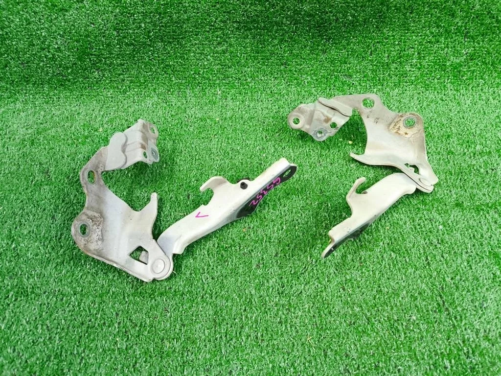 Б.у. петля капота (2шт) LEXUS GS350 GRS191 LEXUS GS350 GRS191