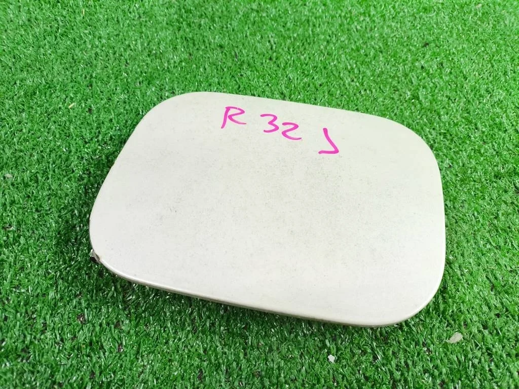 Б.у. лючок бензобака TOYOTA RAV4 ACA30 TOYOTA RAV4 ACA30