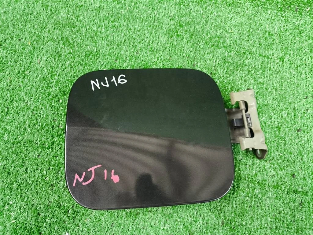 Б.у. лючок бензобака NISSAN QASHQAI J10 NISSAN QASHQAI J10