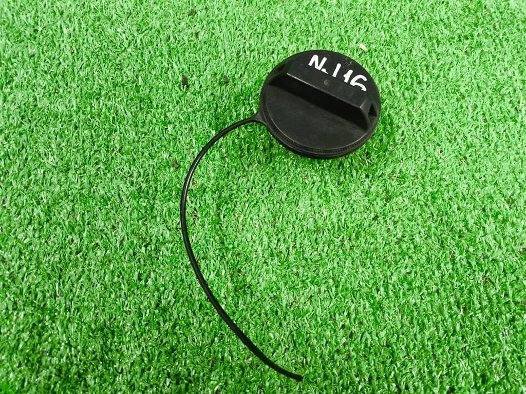 Б.у. крышка топливного бака NISSAN QASHQAI J10 NISSAN QASHQAI J10