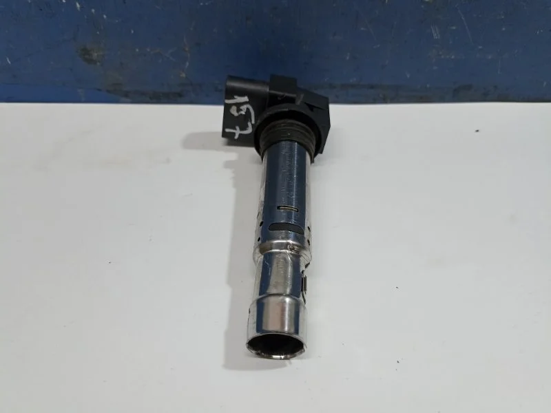 Катушка зажигания Volkswagen Golf 6 2012 036905715C 1.4 CAXA