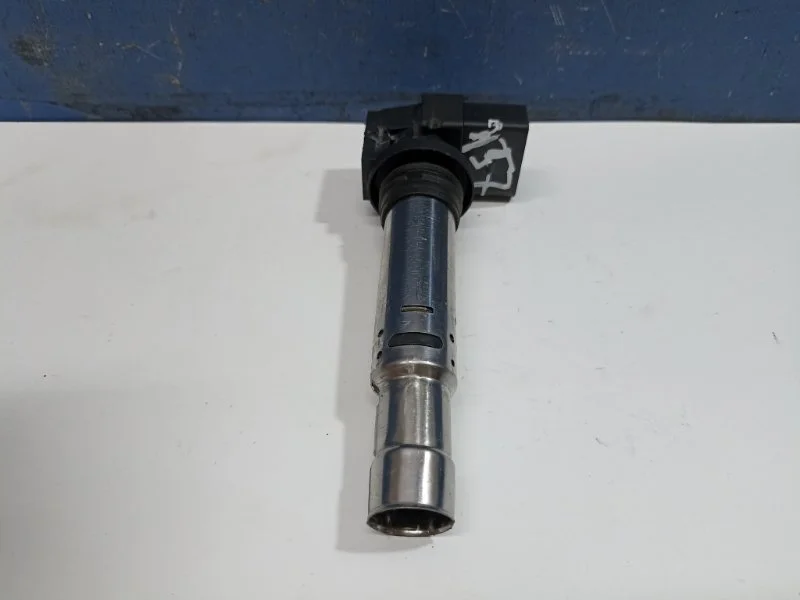 Катушка зажигания Volkswagen Golf 6 2012 036905715C 1.4 CAXA