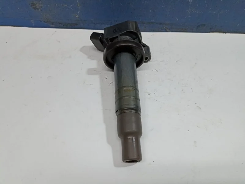 Катушка зажигания Toyota Corolla 2006 9008019019 E120 1.4 4ZZ
