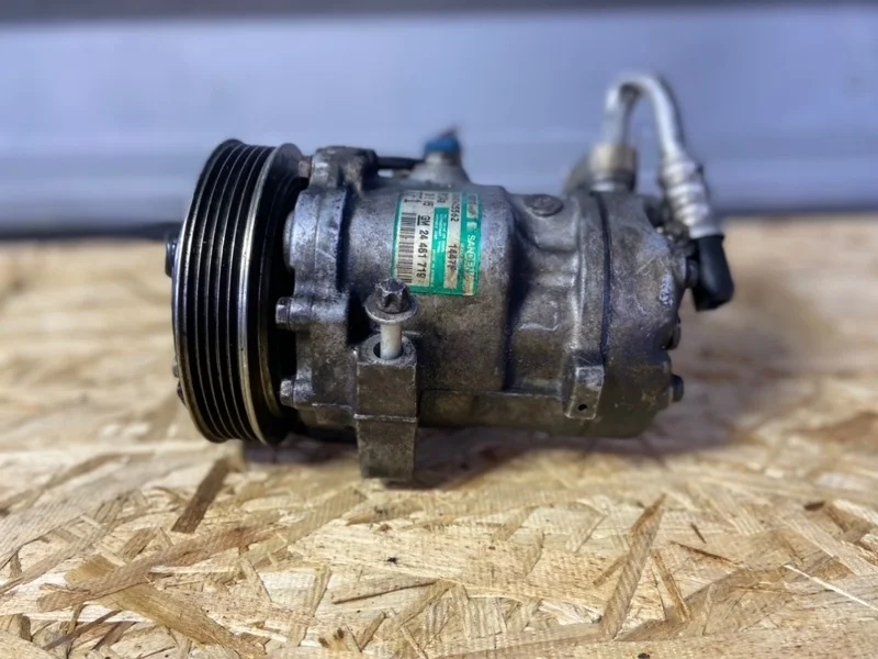 Компрессор кондиционера Opel Corsa 2005 24461719 C Z14XEP